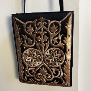 DONNA KARAN Embroidered purse, dress up or down